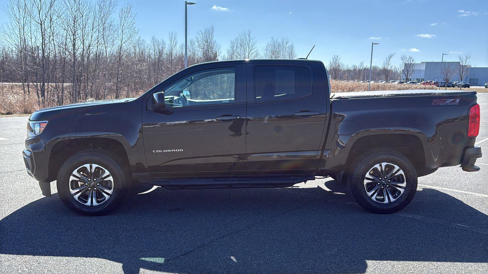 Used 2022 Chevrolet Colorado Z71 w/ Safety Package image 12