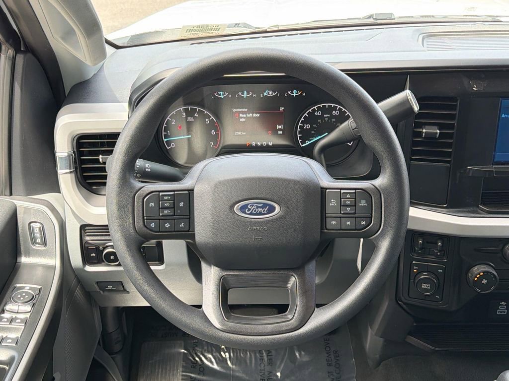 Used 2025 Ford F250 XLT AWD/4WD image 7