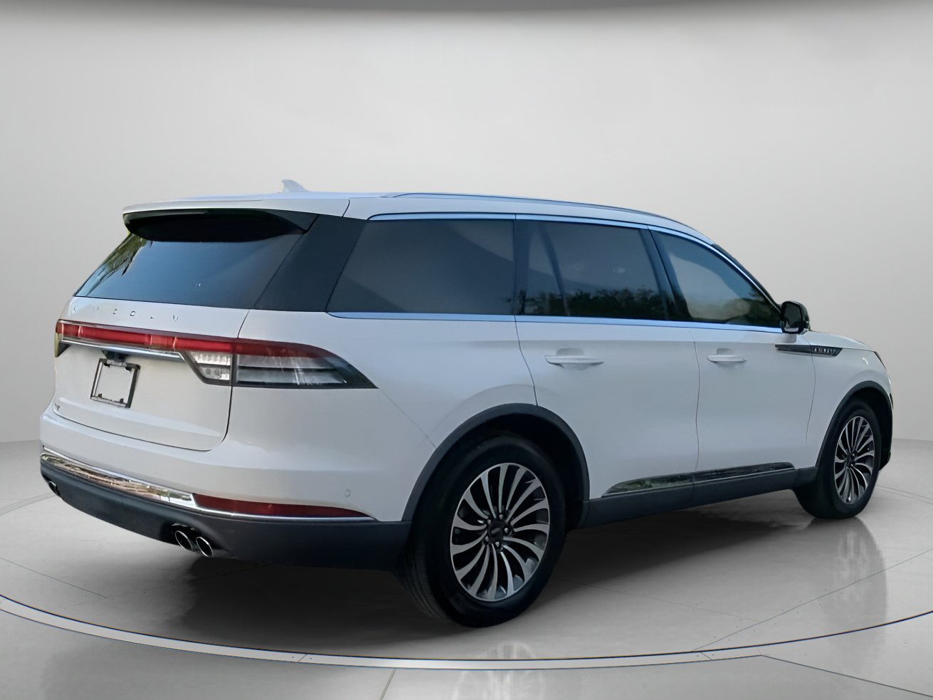 Used 2023 Lincoln Aviator Reserve w/ Equipment Group 201A RWD image 28