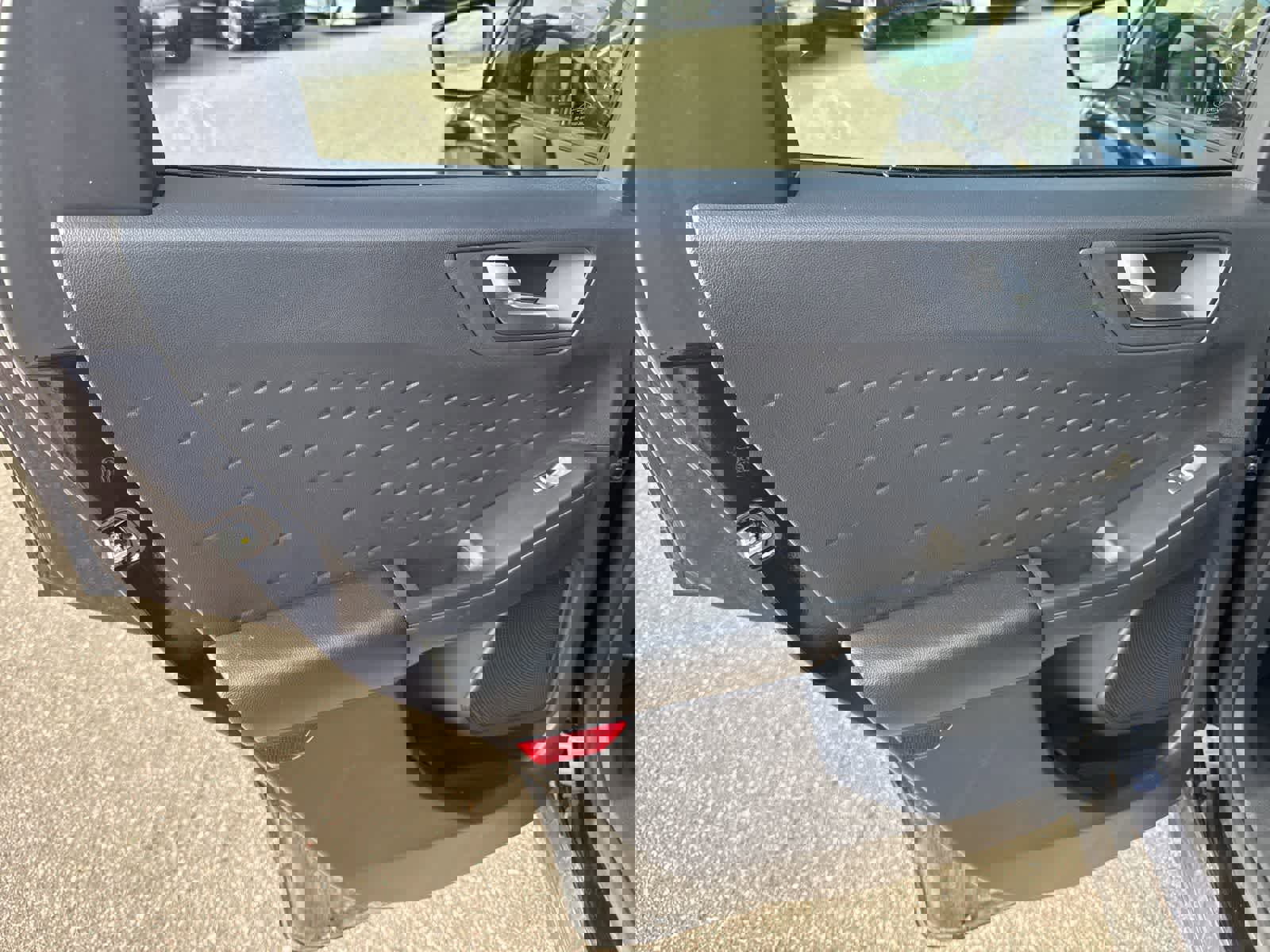 Used 2020 Ford Escape SEL image 18