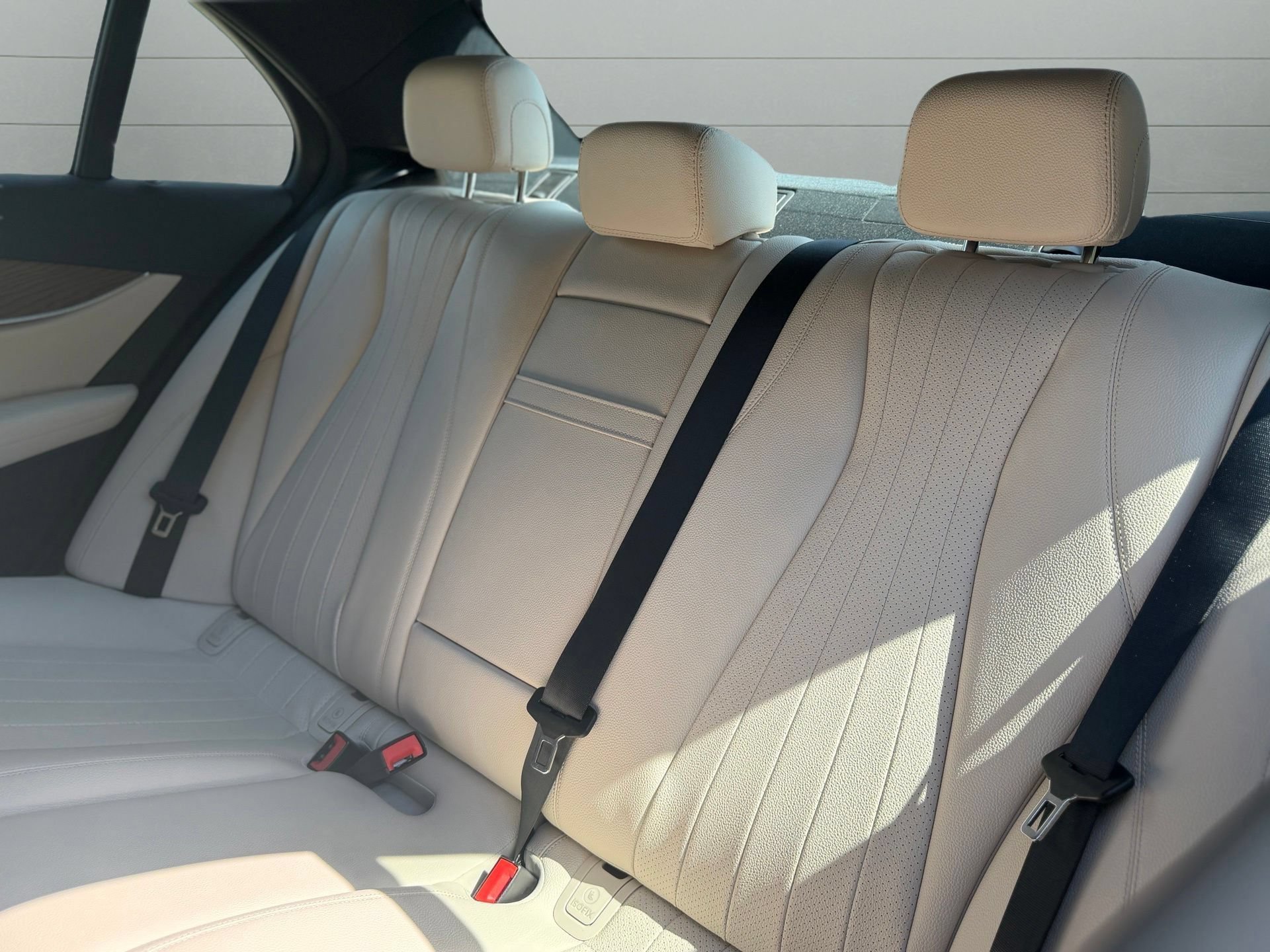 Used 2021 Mercedes-Benz E 350 Sedan image 34