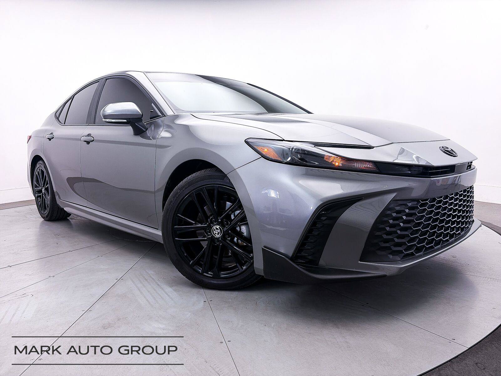 Used 2026 Toyota Camry SE w/ Convenience Package