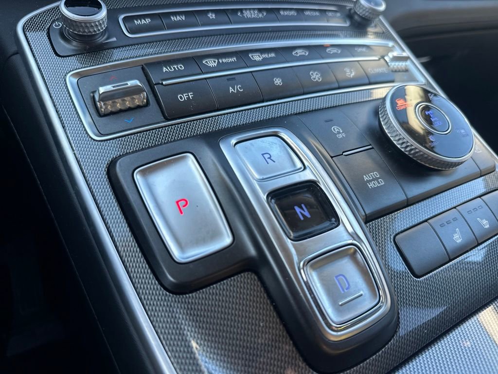 Used 2023 Hyundai Santa Fe SEL w/ Premium Package image 18