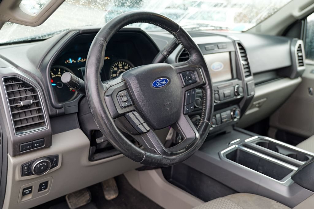 Used 2019 Ford F150 XLT w/ Equipment Group 302A Luxury AWD/4WD image 21