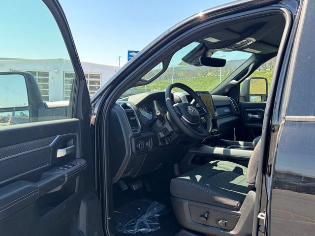 New 2026 RAM 2500 Big Horn AWD/4WD image 13
