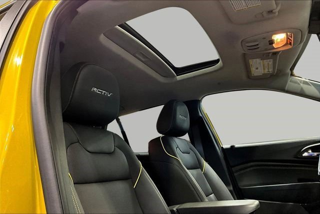 Certified 2024 Chevrolet Trax ACTIV w/ Sunroof Package FWD image 25