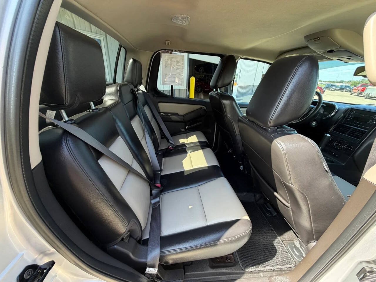 Used 2009 Ford Explorer Sport Trac Limited RWD image 17