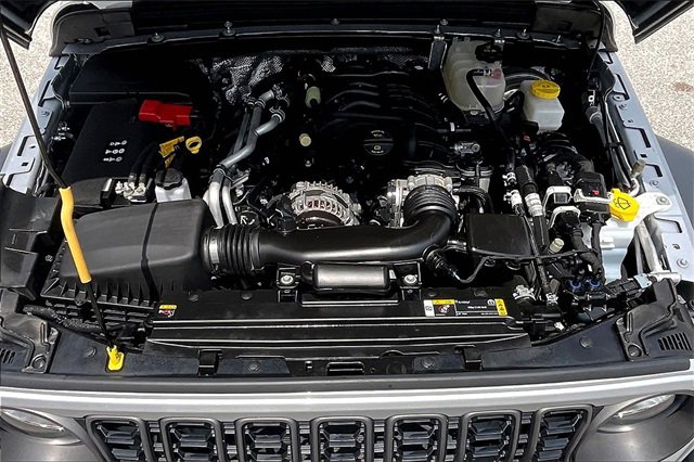 Certified 2024 Jeep Wrangler Sport S image 9