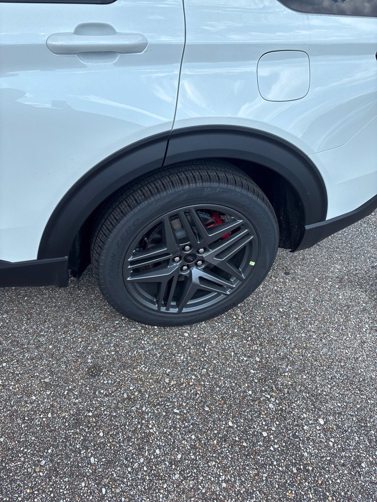 New 2026 Ford Explorer ST-Line w/ ST-Line Street Pack RWD image 22