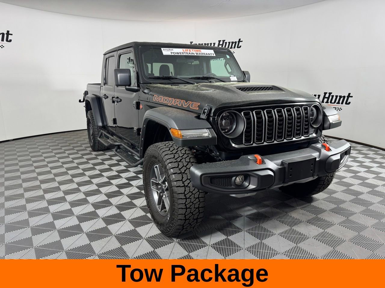 Used 2024 Jeep Gladiator Mojave AWD/4WD image 6