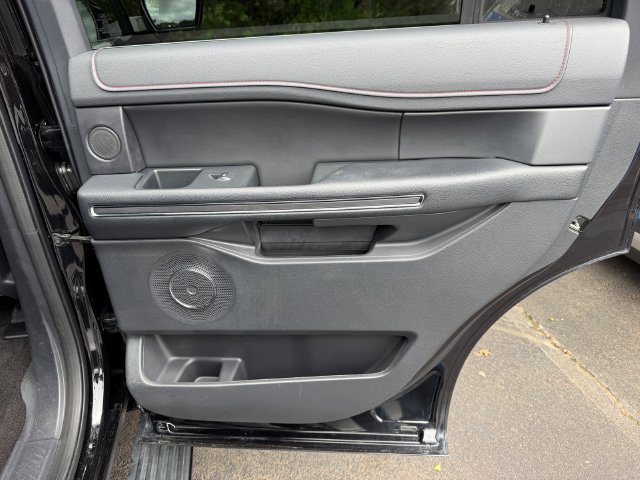 Used 2023 Ford Expedition Limited AWD/4WD image 35