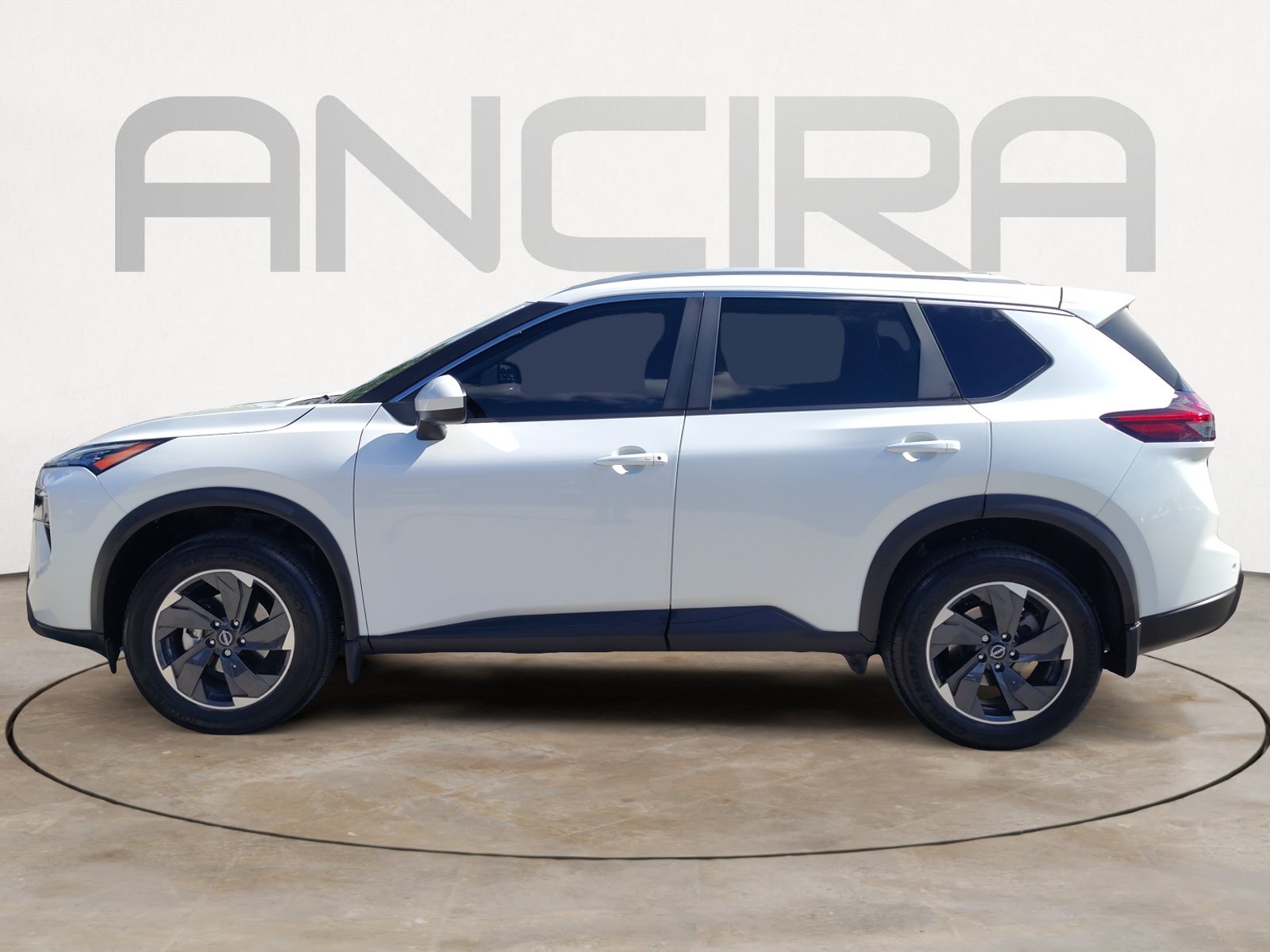 Used 2025 Nissan Rogue SV w/ SV Premium Package FWD image 8