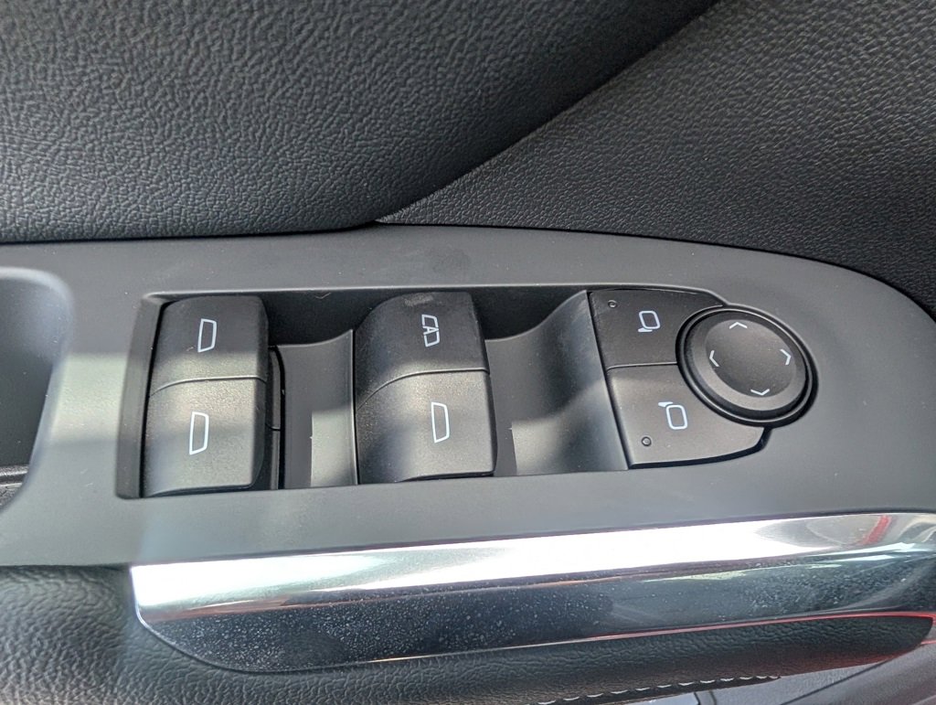 New 2025 Chevrolet Traverse LT w/ Sun and Wheel Package image 11