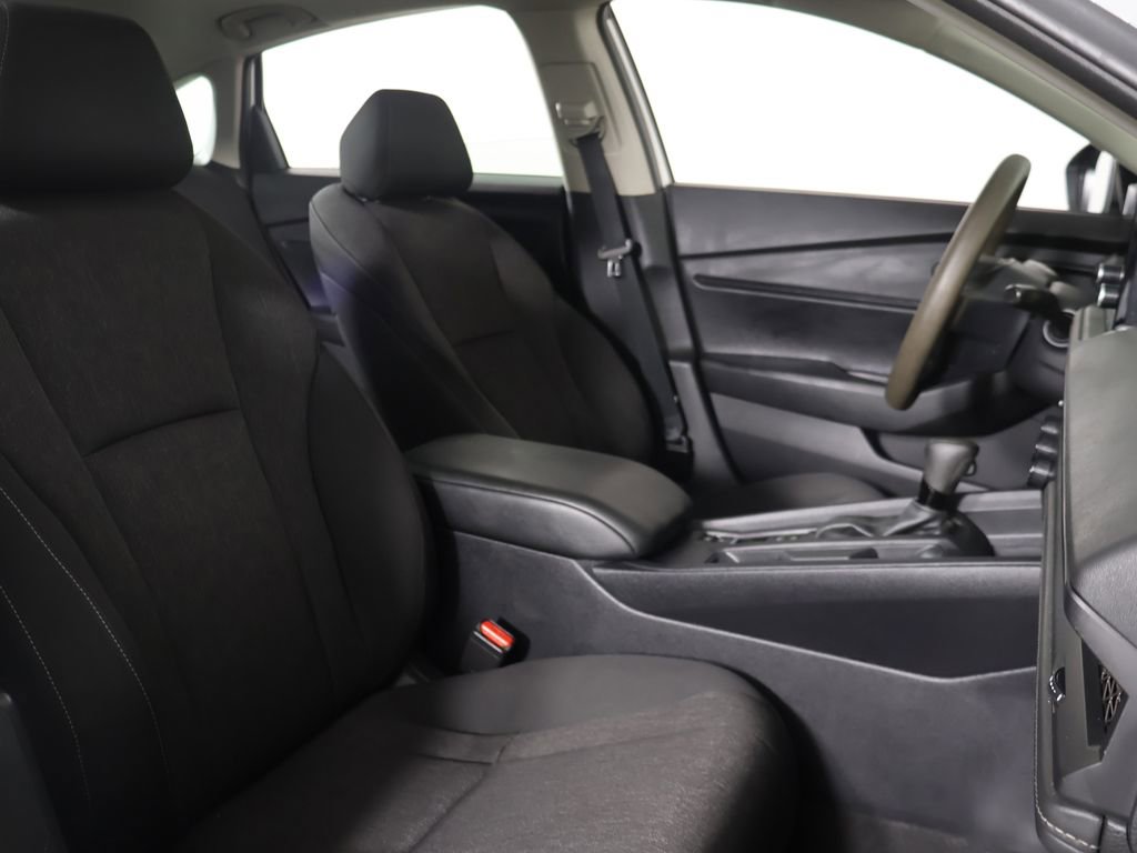 Used 2023 Honda Accord EX image 29