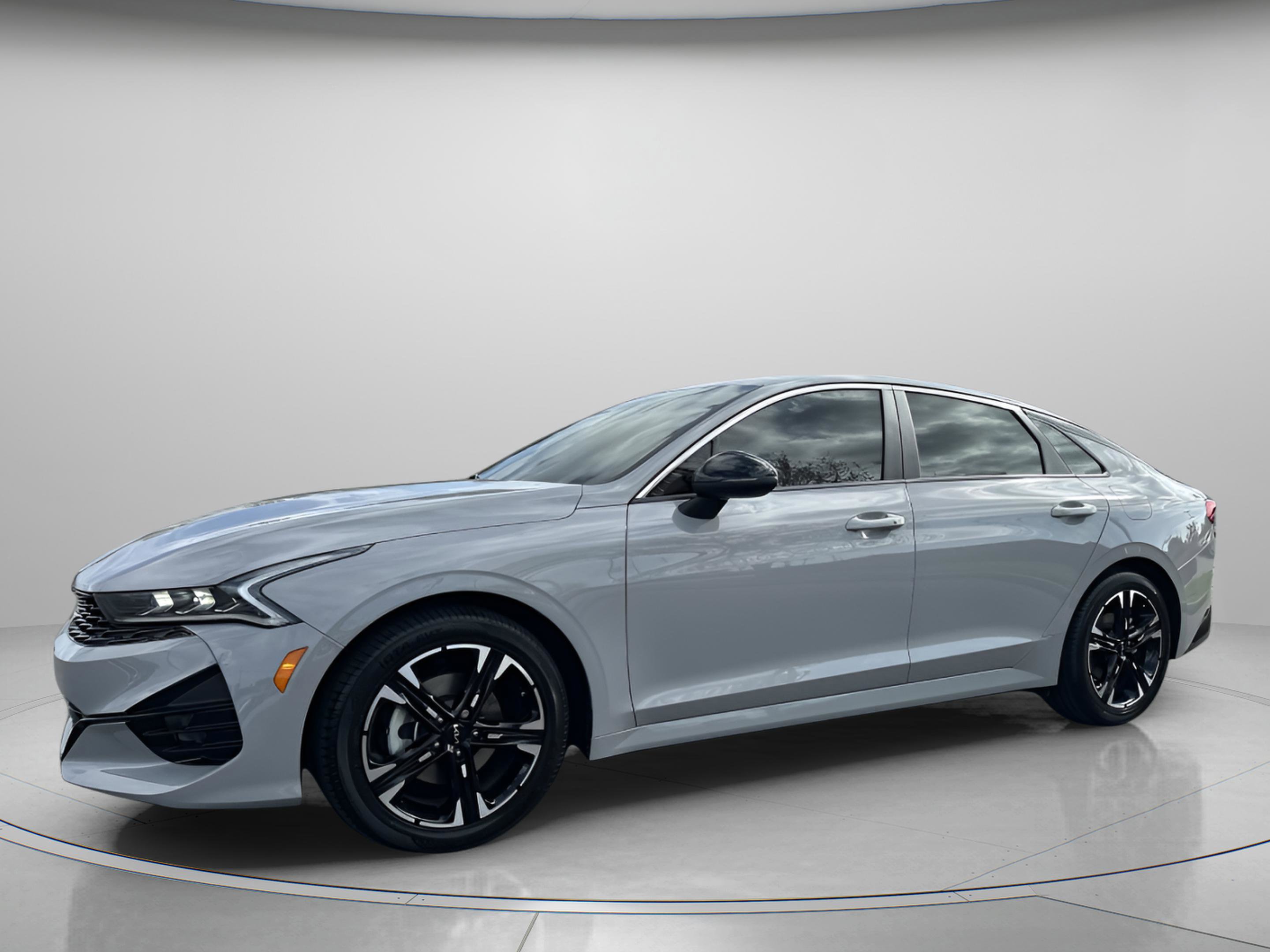 Used 2024 Kia K5 GT-Line w/ GT-Line Premium Package image 2