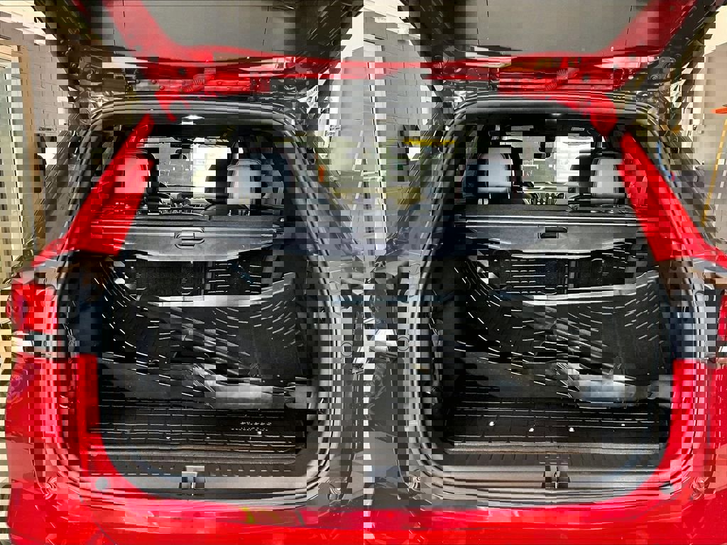 Used 2023 Chevrolet Equinox RS w/ LPO, Cargo Package image 25