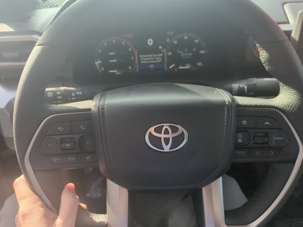 Used 2025 Toyota Tacoma TRD Off-Road AWD/4WD image 35