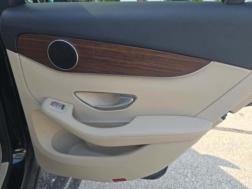 Certified 2022 Mercedes-Benz GLC 300 4MATIC image 24