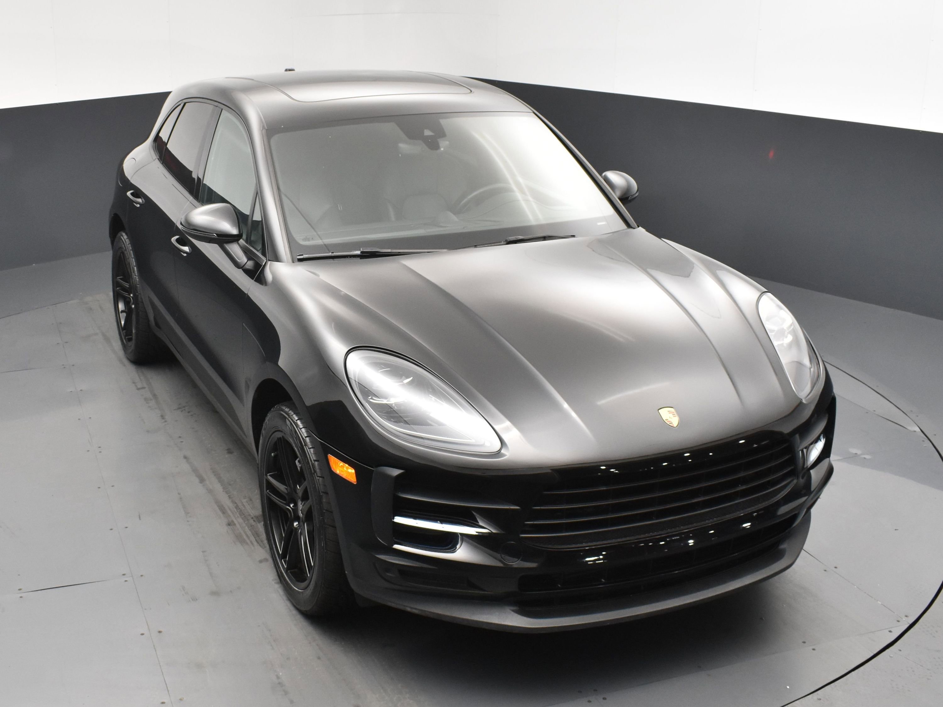 Used 2019 Porsche Macan AWD/4WD image 17
