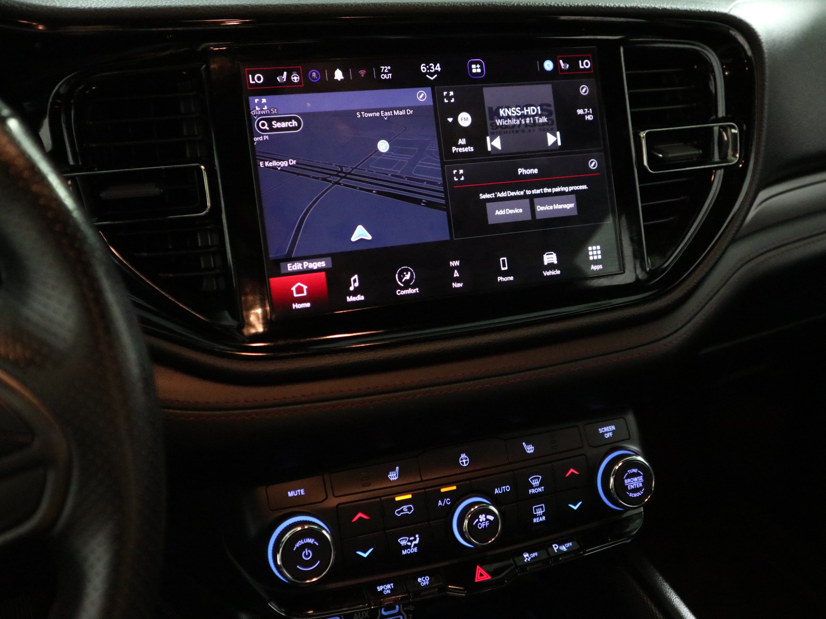 Used 2021 Dodge Durango R/T w/ Blacktop Package AWD/4WD image 22