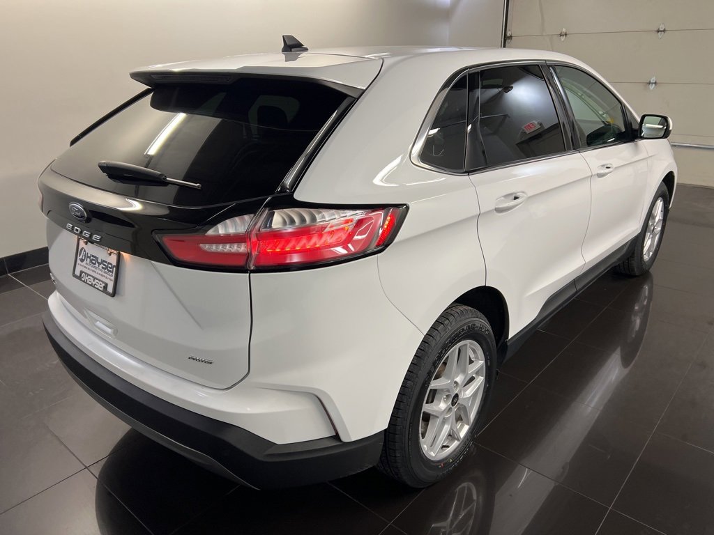 Certified 2024 Ford Edge SEL w/ Convenience Package image 6