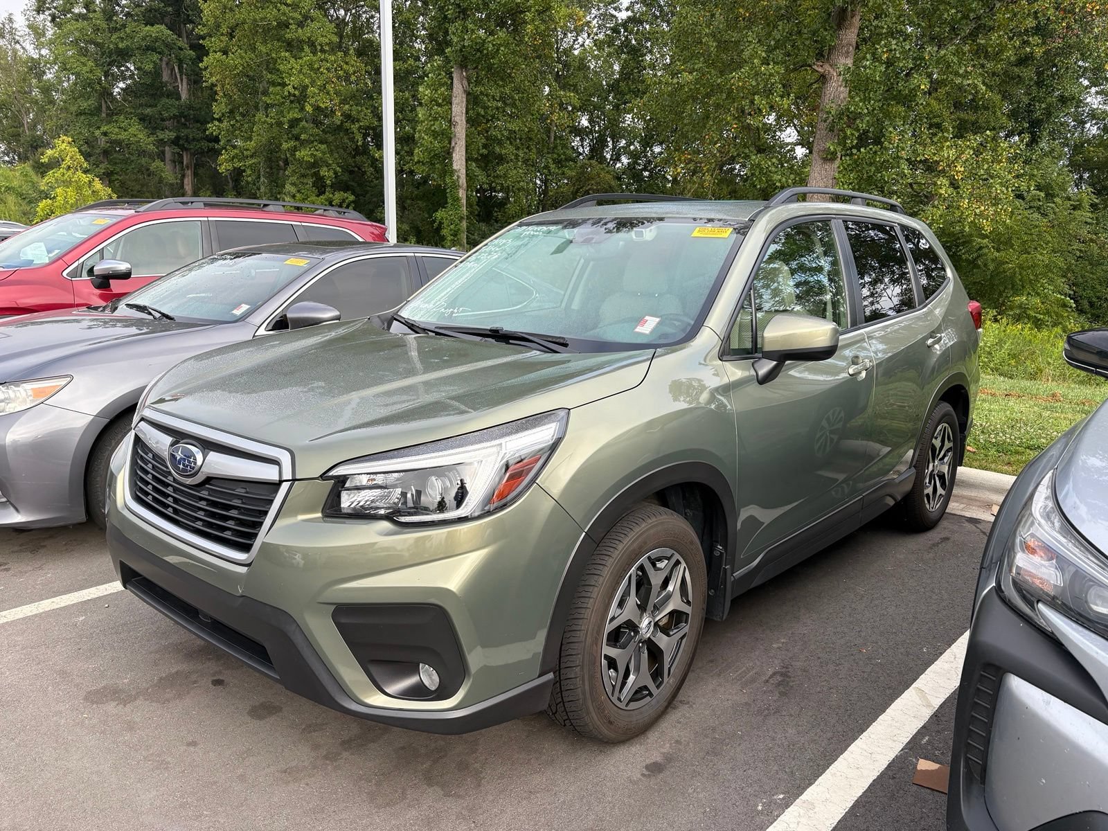 Used 2021 Subaru Forester Premium w/ Popular Package #1 AWD/4WD image 3