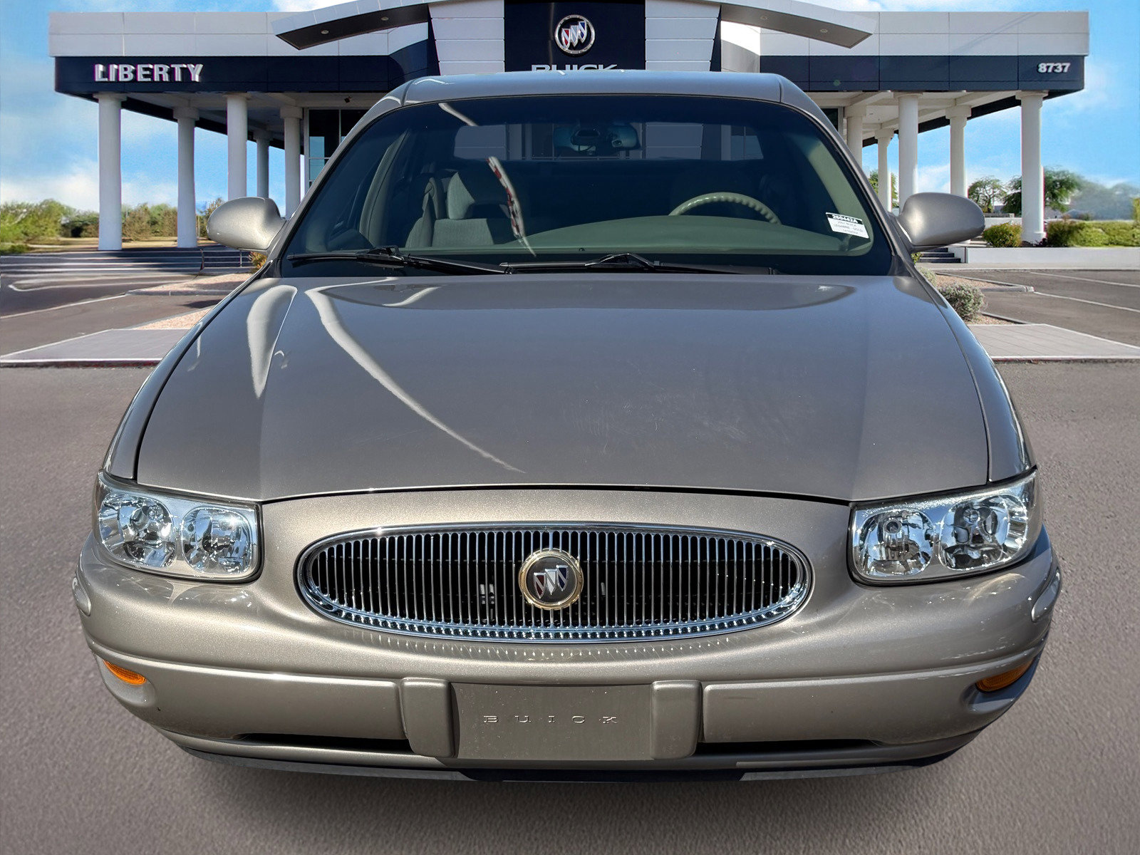 Used 2001 Buick Le Sabre Custom w/ Prestige Pkg image 4