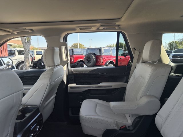 Certified 2024 Ford Expedition Platinum RWD image 14