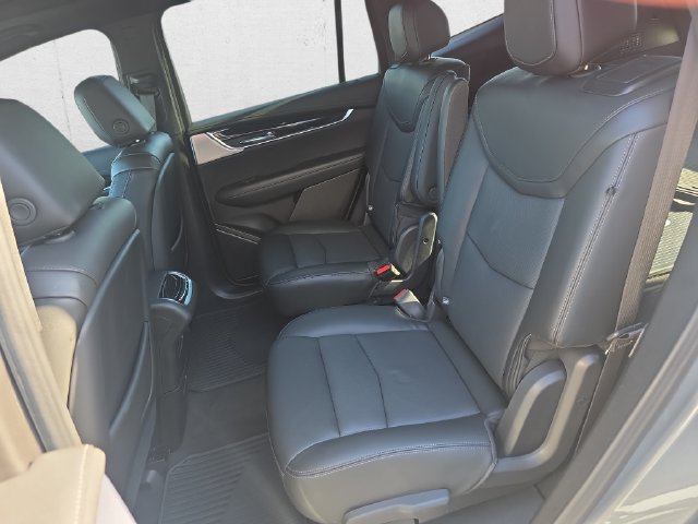 Certified 2024 Cadillac XT6 Premium Luxury AWD/4WD image 16