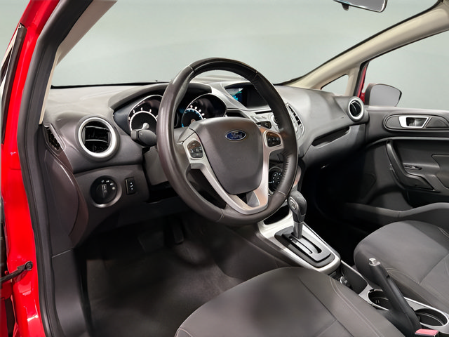 Used 2015 Ford Fiesta SE FWD image 10