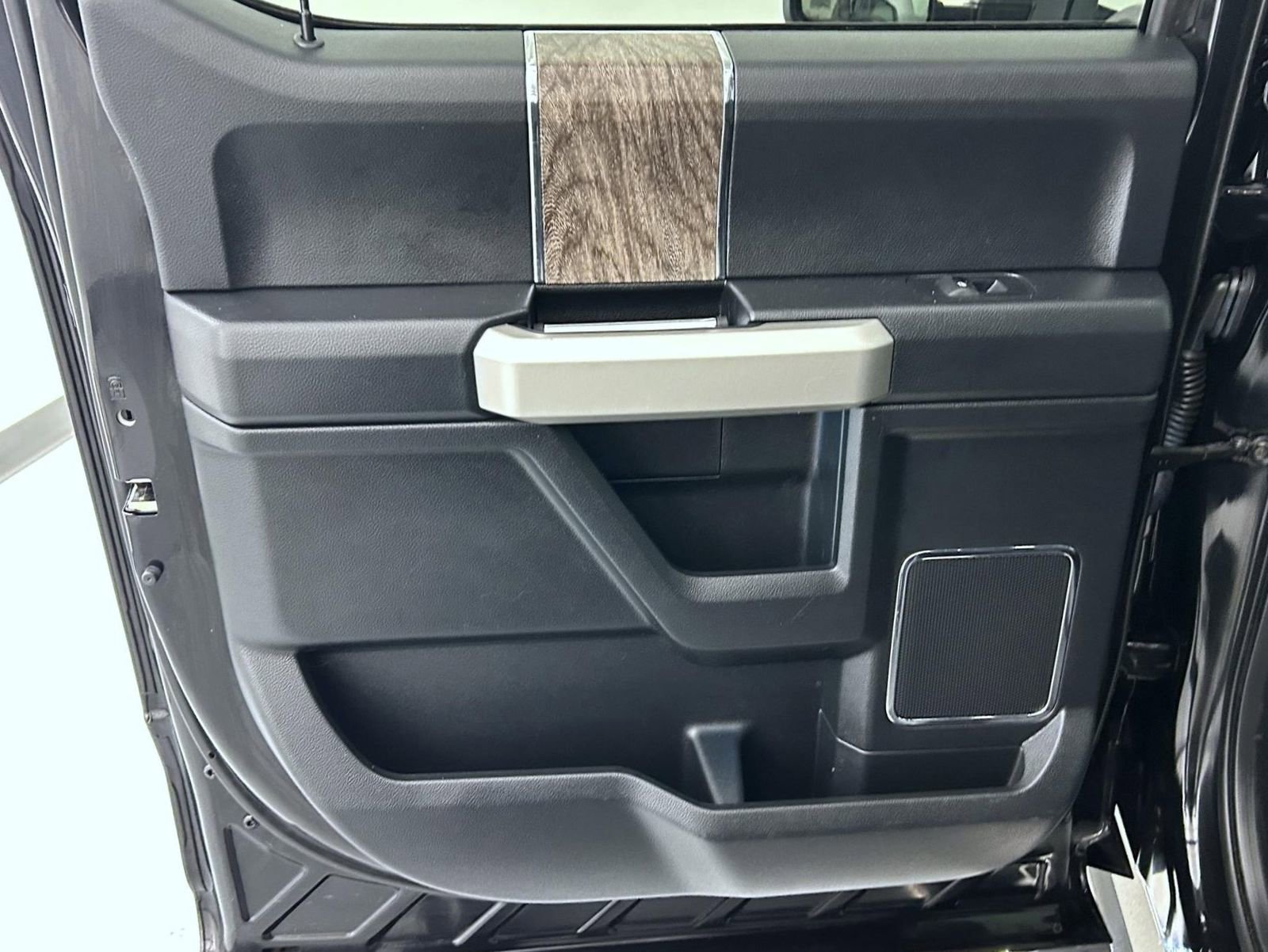 Used 2019 Ford F250 Lariat w/ Lariat Ultimate Package image 20