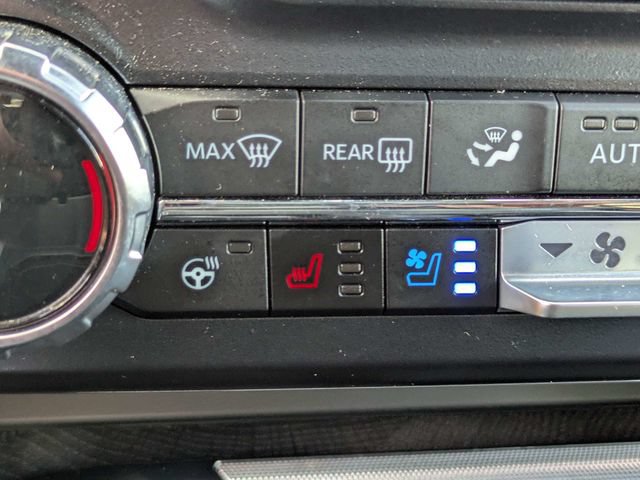 Used 2025 Ford F350 Platinum AWD/4WD image 27