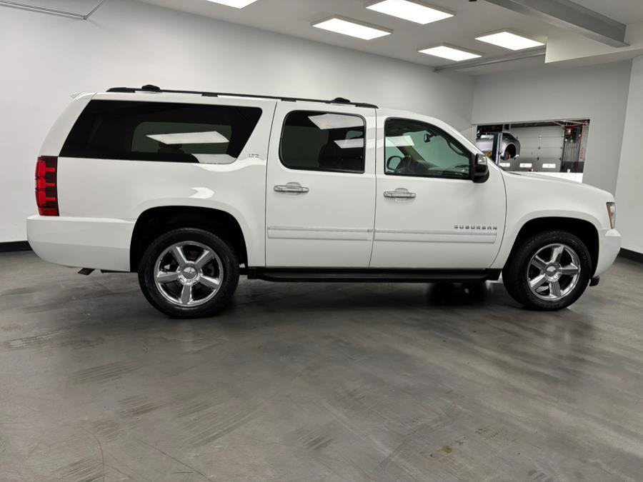 Used 2014 Chevrolet Suburban LTZ image 9