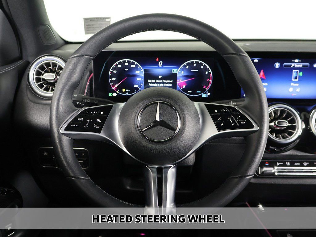 Used 2025 Mercedes-Benz GLB 250 4MATIC image 6