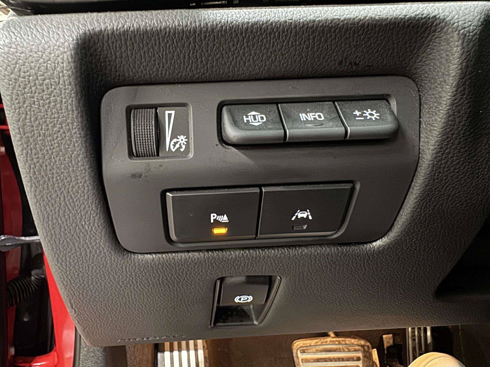 Used 2019 Cadillac ATS V w/ Luxury Package RWD image 27