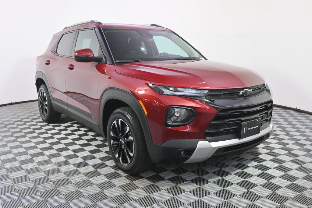 Used 2022 Chevrolet TrailBlazer LT w/ LPO, Blackout Package AWD/4WD image 9