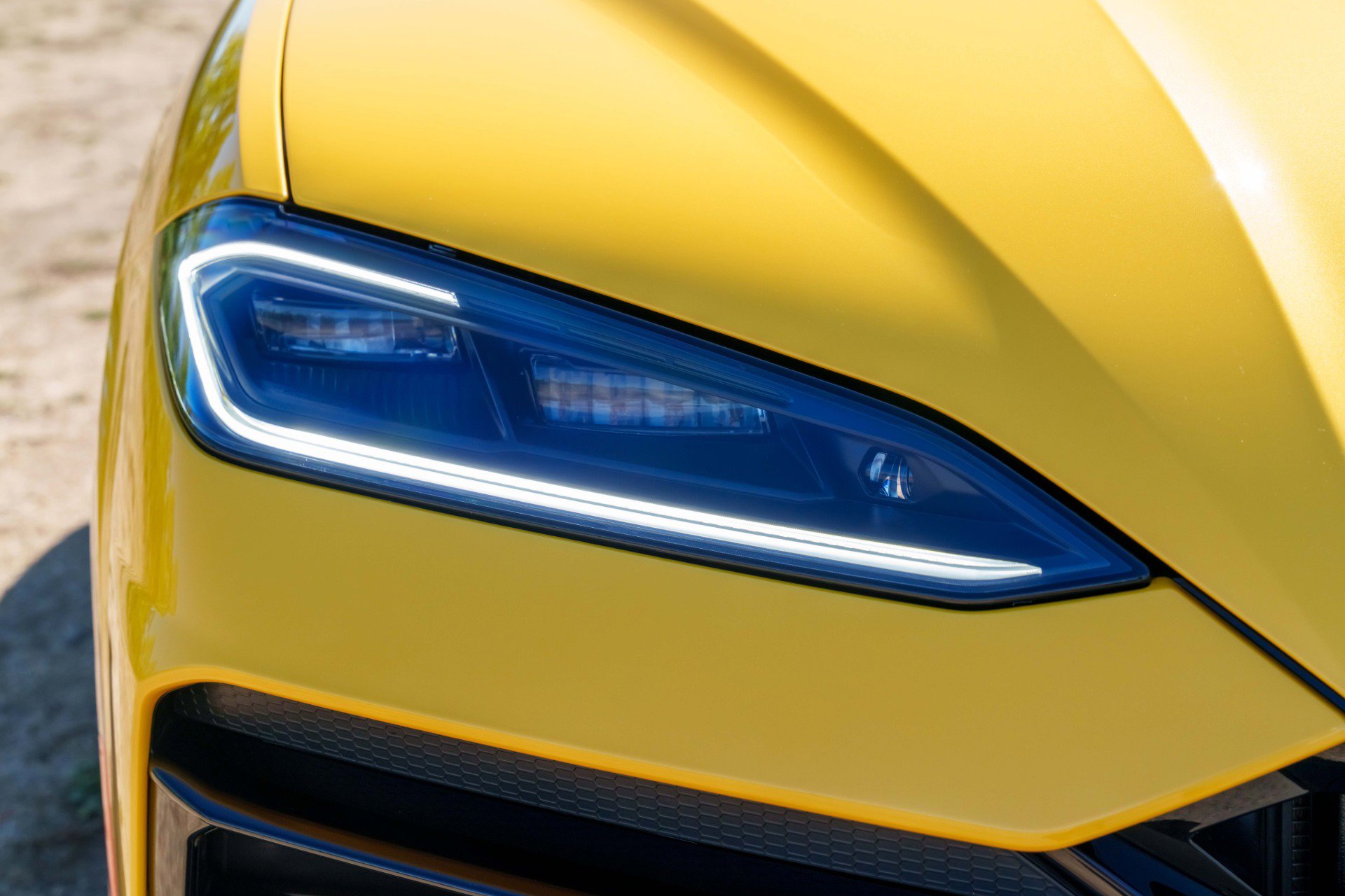 Used 2025 Lamborghini Urus SE image 24