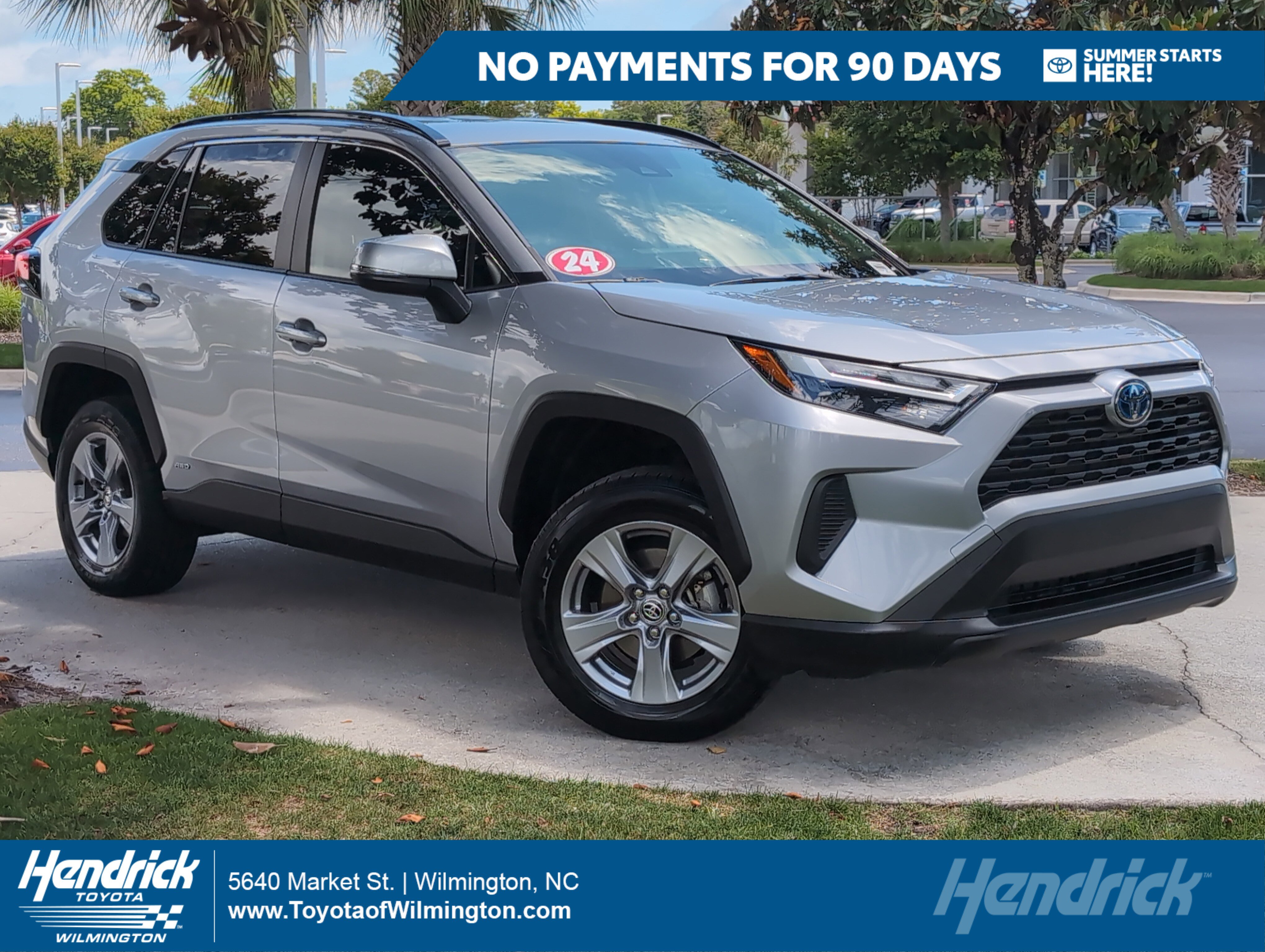 Certified 2024 Toyota RAV4 LE AWD/4WD image 1