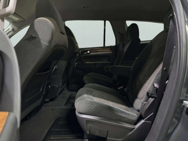 Used 2011 Buick Enclave CX image 34