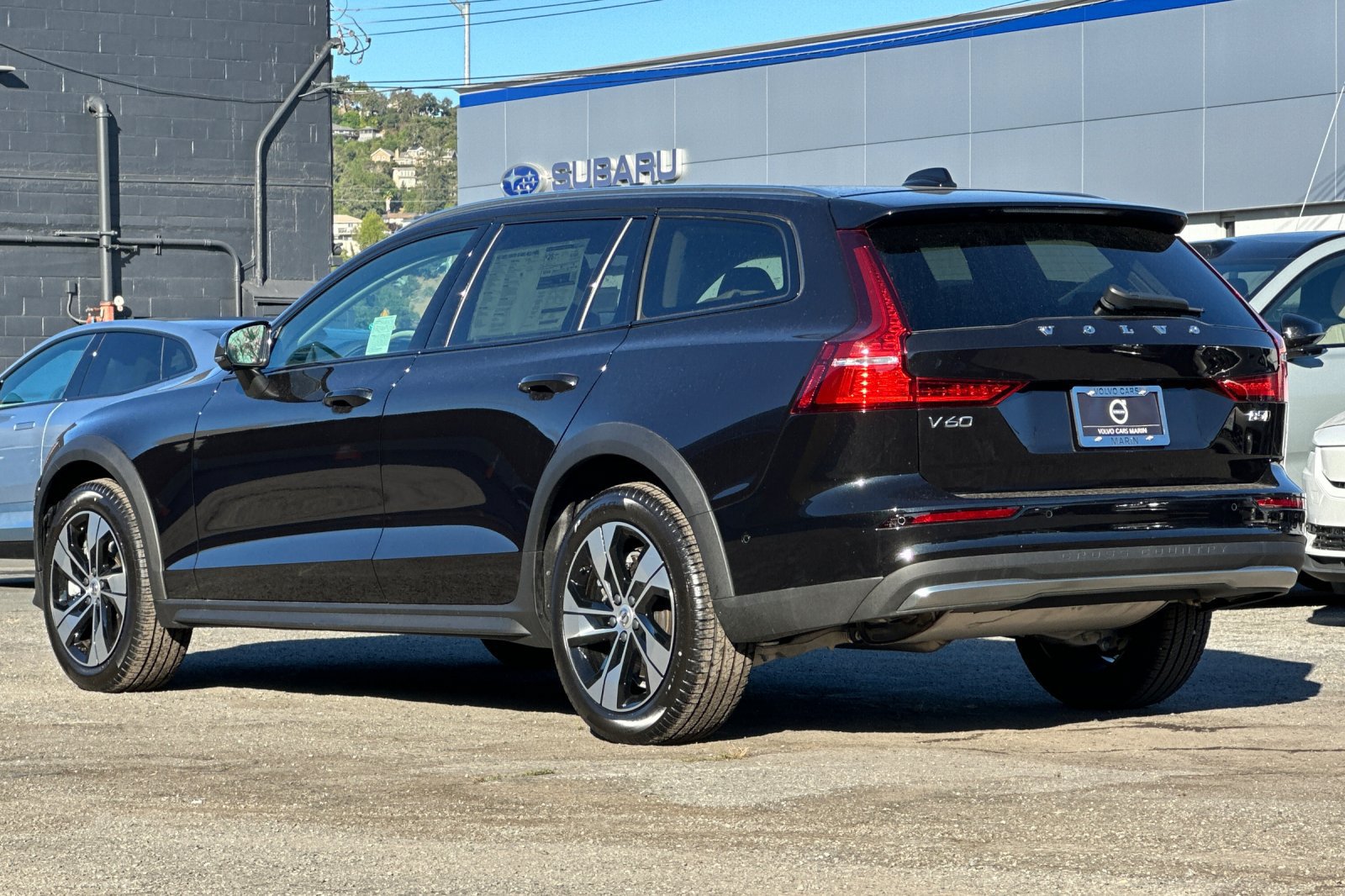 New 2026 Volvo V60 B5 Cross Country Plus w/ Climate Package AWD/4WD image 6