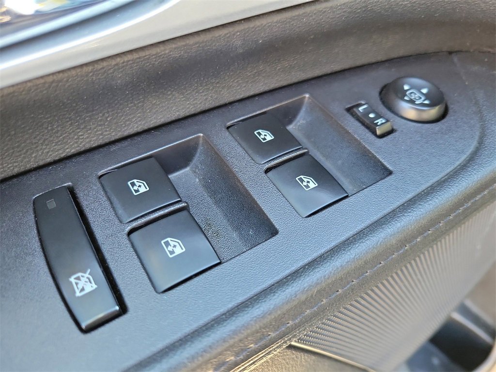 Used 2016 Chevrolet Equinox LT w/ Convenience Package image 16