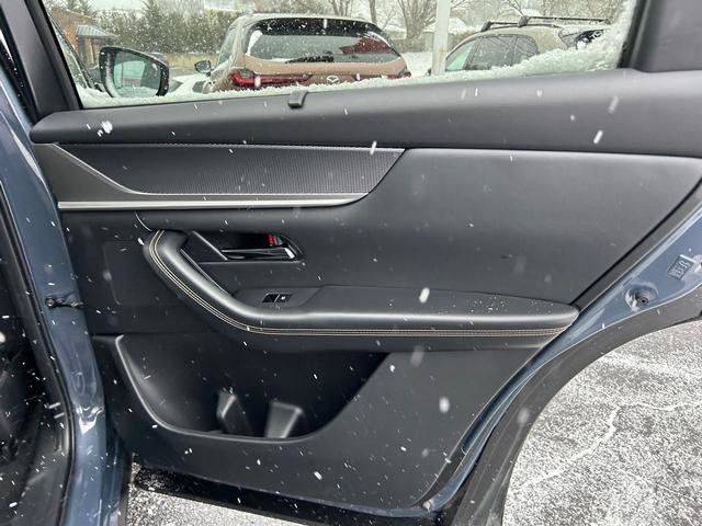 Certified 2025 MAZDA CX-70 Plug-In Hybrid w/ Premium Pkg image 22