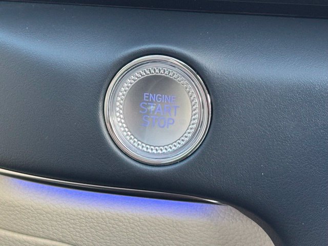 Certified 2025 Genesis GV80 3.5T Prestige AWD/4WD image 32