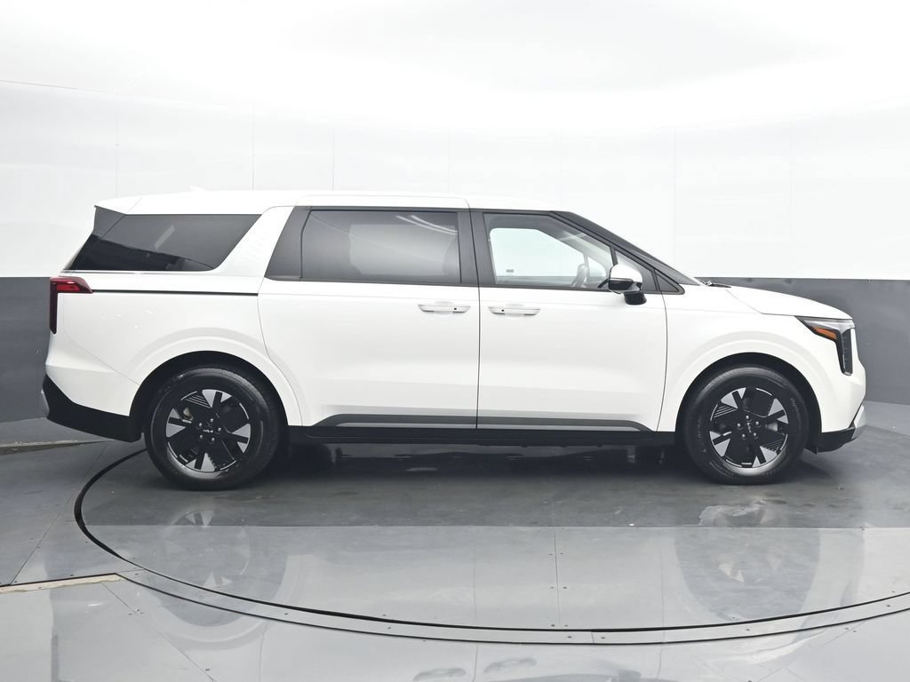 Used 2026 Kia Carnival LXS FWD image 7