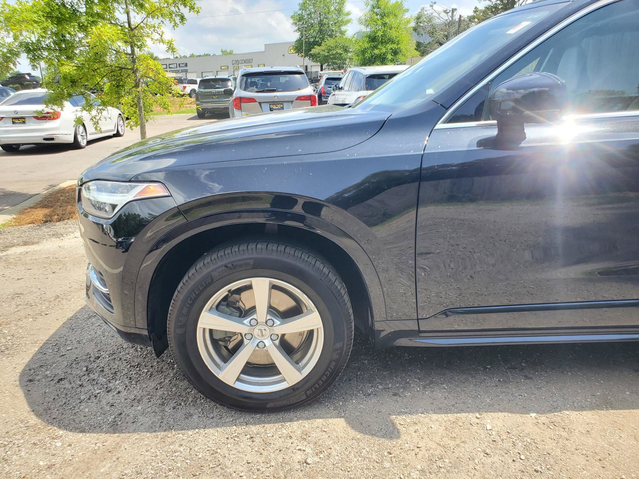 Used 2019 Volvo XC90 T5 Momentum AWD/4WD image 3