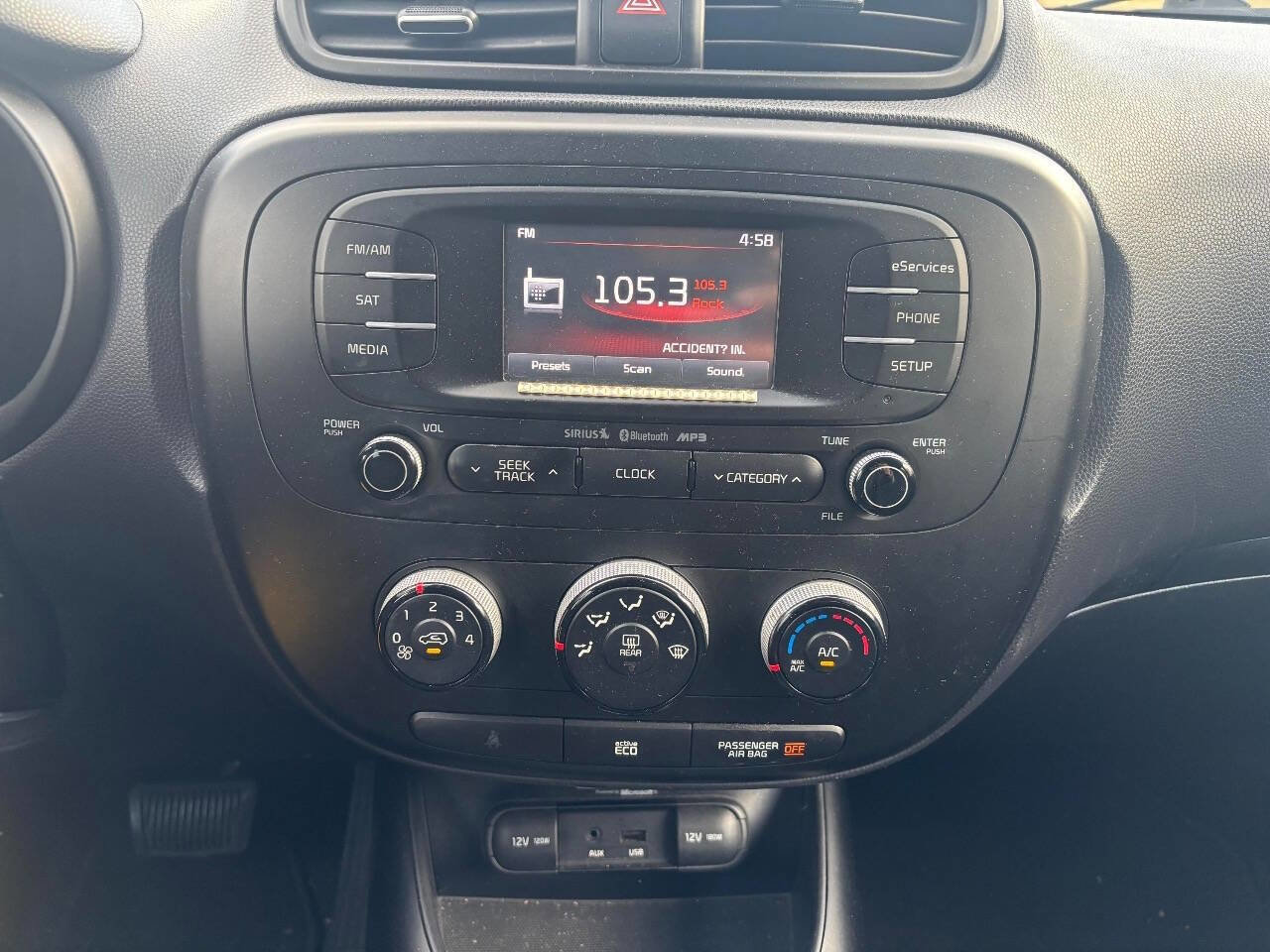 Used 2014 Kia Soul + w/ UVO w/Eservices Package FWD image 23