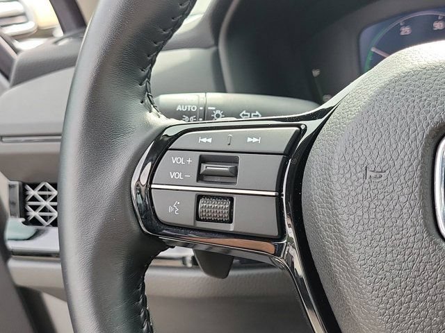 Used 2024 Honda Accord Touring image 31