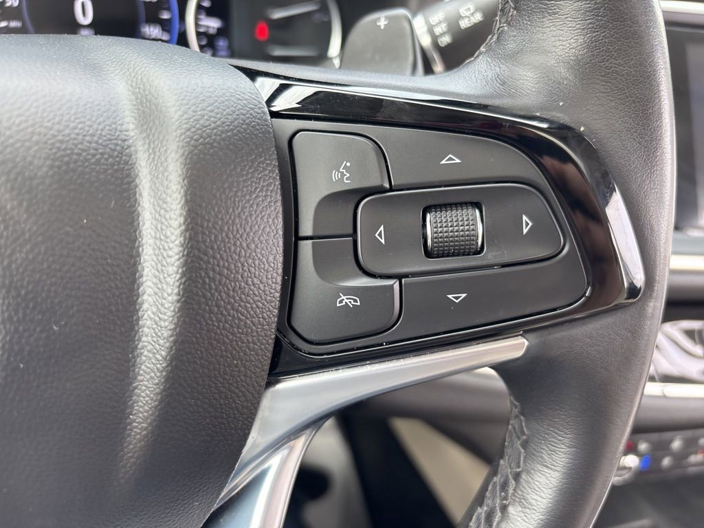 Used 2023 Buick Enclave Avenir w/ Avenir Technology Package AWD/4WD image 57