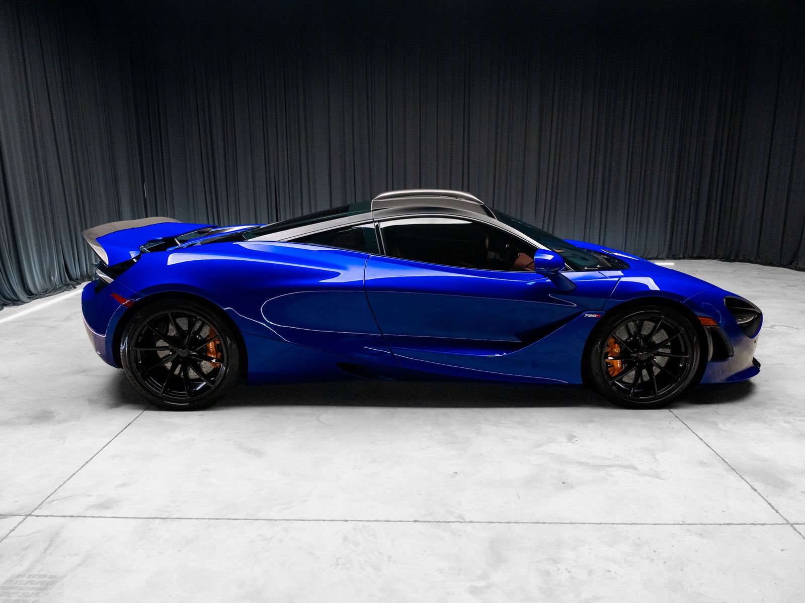 Used 2018 McLaren 720S Luxury RWD image 18