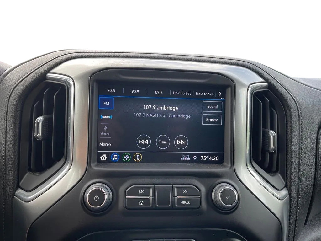 Used 2023 Chevrolet Silverado 2500 LT AWD/4WD image 27